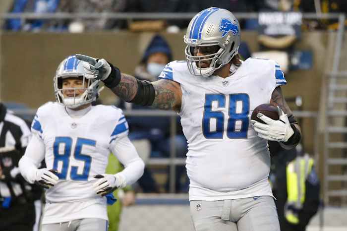 Detroit Lions left tackle Taylor Decker